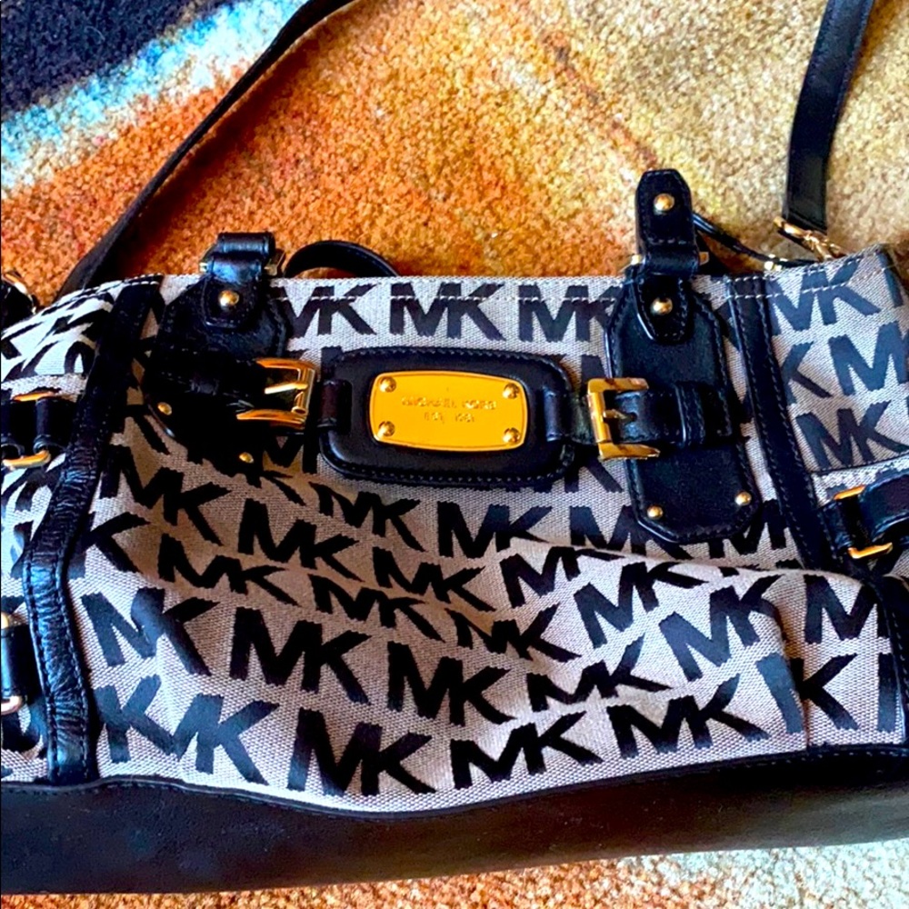 Mk cloth and leather purse